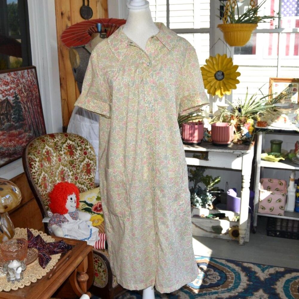 Vintage 1960s Sears Floral House Dress XL Pastel Button Front Duster Robe